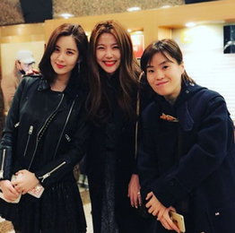 이윤미, 뮤지컬 ‘안나 카레니나’ 인증… “좋은 사람들과 함께…”