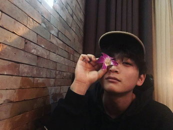 정진운, 새벽 감성 듬뿍 잘생김…"꽃도령 포스"