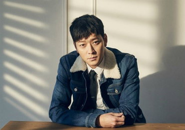강동원, 4월 '쓰나미 LA'촬영 돌입… 할리우드 첫발
