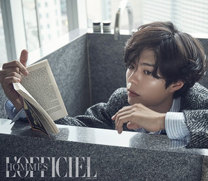 박보검, 해외에서도 주목하는 미모…남성미 '물씬'