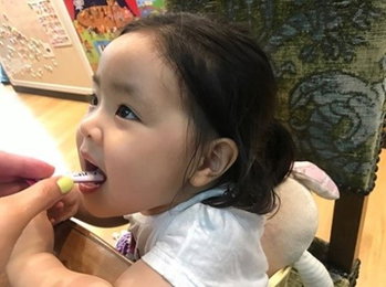 이윤지, 딸 라니 향한 애정 "밥도 영양제도 잘먹어 이뻐"