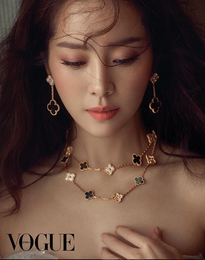 한지민, 파리 밝힌 '여신'의 자태 뽐내 '눈길'