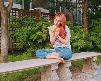 소유, 젤리의 여신..."망고맛 너로 정했으"