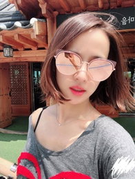 조여정, 더위에도 빛나는 미모…"뜨거운 전주의 한낮"