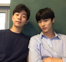윤종석-변우석, 훈남 브로맨스..'남친짤 저장'