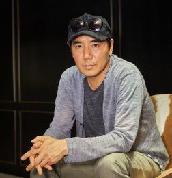 김지운 감독, 프랑스 문화예술 공로훈장 '오피시에' 받아