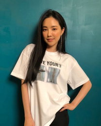손나은, 티셔츠만 입어도 다르네..'수줍은 미소'