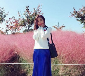 한은정, 가을 나들이 포착…"빠졌던 살 다시 찌우는 중"