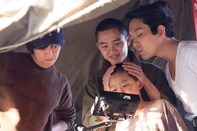 도경수 ‘스윙키즈’, 애정 넘치는 백스테이지 스틸 공개