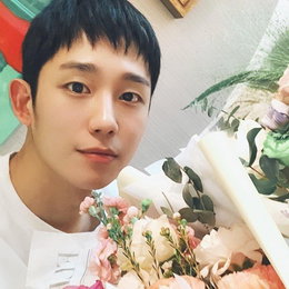 정해인, '유열의 음악앨범' 크랭크업 "즐겁고 행복했습니다"