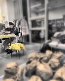 위너 송민호, 부지런히 티셔츠 제작 중..왜