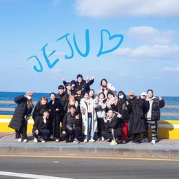 아이유, 제주도서 즐거운 근황…"10주년 투어 끝♥"