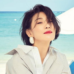 김서형, 강렬X시크 레드립…"쓰앵님의 도발"