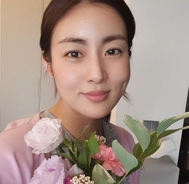 강소라, 청순하고 우아하게…꽃보다 예쁜 비주얼