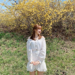 여자친구 예린, 물오른 청순 미모.."꽃보다 더 예쁘네"