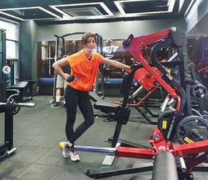 이시영, "운동 끝나고 눈도 풀리고 다리도 풀리고 #불태웠다"