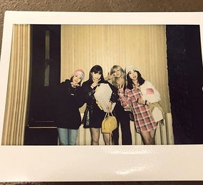 씨엘, 데뷔 10주년 기념 2NE1 완전체 공개 "평생 신난 어린이들처럼 살자"
