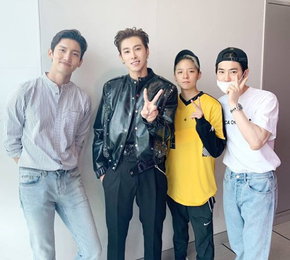 최강창민X수호X엠버, 유노윤호 솔로 응원차 깜짝 방문 '훈훈 의리'