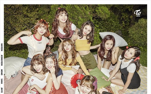 트와이스, 유튜브 4억뷰 뮤비 2편…"라이키"도 돌파