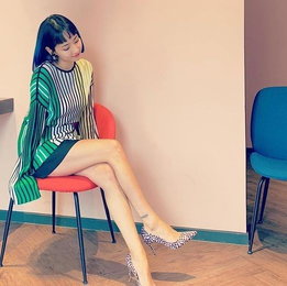 핫펠트 예은, 눈을 뗄 수 없는 명품 각선미