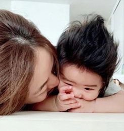 유지태♥김효진 아들 근황…"5개월하고 5일의 불꽃헤어"