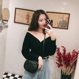 선미, 과감한 노출 의상에 새빨간 립스틱 '섹시美 폭발'