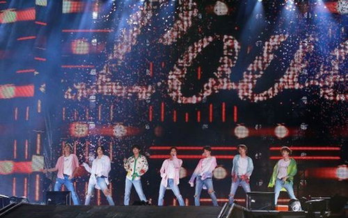 방탄소년단, ‘해외 가수 최초’ 사우디 공연 성료…“믿기지 않는 순간”