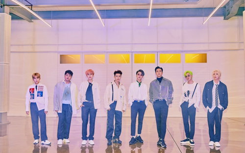 슈퍼주니어 정규 9집 스페셜 버전 '타임라인' 발매