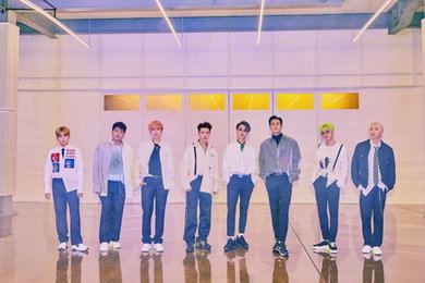 슈퍼주니어 정규 9집 스페셜 버전 '타임라인' 발매