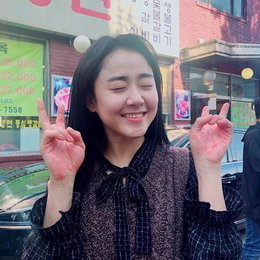 문근영, 모든 순간 귀엽고 예뻐…원조 국민 여동생의 꽃미모