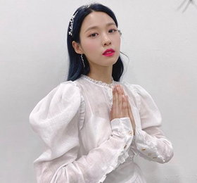 설현, 청초美 뿜뿜…청순 비주얼을 자랑