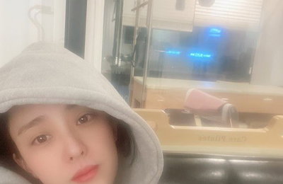 박은혜, 새벽운동 와서 얼짱각도로 뽀샤시하게 찰칵.."점점 과해지는 어플"