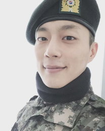 윤두준 "모두 내려놓고 싶었지만…군 생활 덕분에 일상 소중함 깨달아" 자필편지