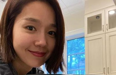 이진, 뉴욕댁의 일상 속 미모 뽐내  “첫 말차쿠키”