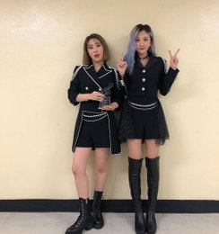 볼빨간사춘기, 제복도 잘 어울려..물오른 성숙美