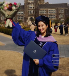 전혜빈, 의사 남편 대학원 졸업 인증 커플샷…"우리 박사님 축하해"