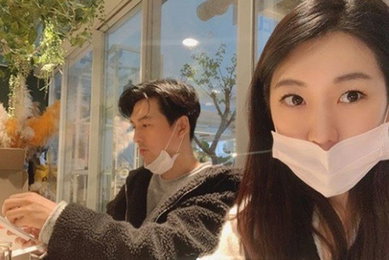 이필모♥서수연, 나란히 앉아 달달한 데이트 '눈길'