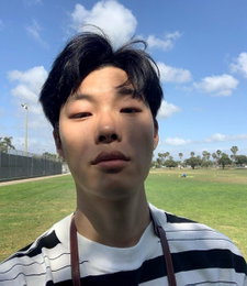 류준열, 오랜만에 훈훈한 남친미 뽐내 '눈길'