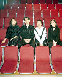 밴드 '브로콜리너마저' 기타리스트 향기 탈퇴