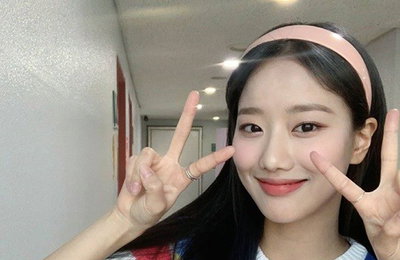 에이프릴 나은, 청순+러블리한 새내기 미모 자랑