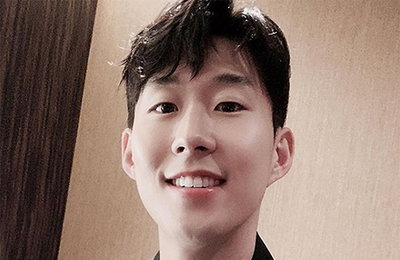 손흥민, 해병대 훈련소에 입소…코로나19에도 팬 몰려