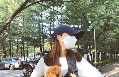 윤세아, 반려견과 함께 하는 일상...."엄마는 전대스타일"