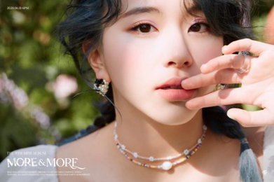 트와이스 채영, 'MORE & MORE' 티저 이미지 공개…