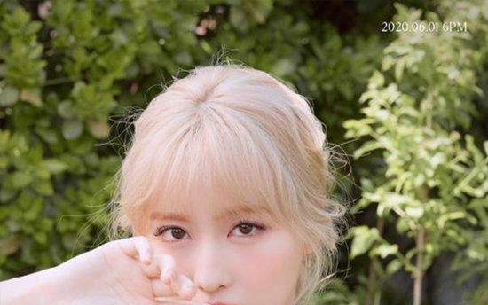 트와이스 모모, 매혹적인 미모 자랑
