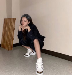 혜리, 시크한 매력으로 카리스마 작렬