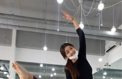 김빈우, 완벽한 몸매 비결…발레핏 스트레칭으로 관리 중