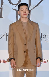 영화 '침입자' 김무열, '시원하게 자른 머리에 눈길'