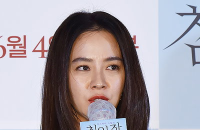 영화 '침입자' 송지효 "여고괴담후 17년만의 스릴러..어두운 캐릭터에 끌렸고 잘 하고 싶었다"