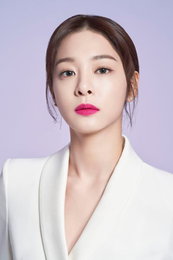 설인아, 잡티 하나 안 보이는 피부…남다른 아우라 '눈길'