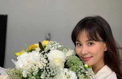 꽃보다 예쁜 고소영, 나이 잊은 미모 '눈길'
